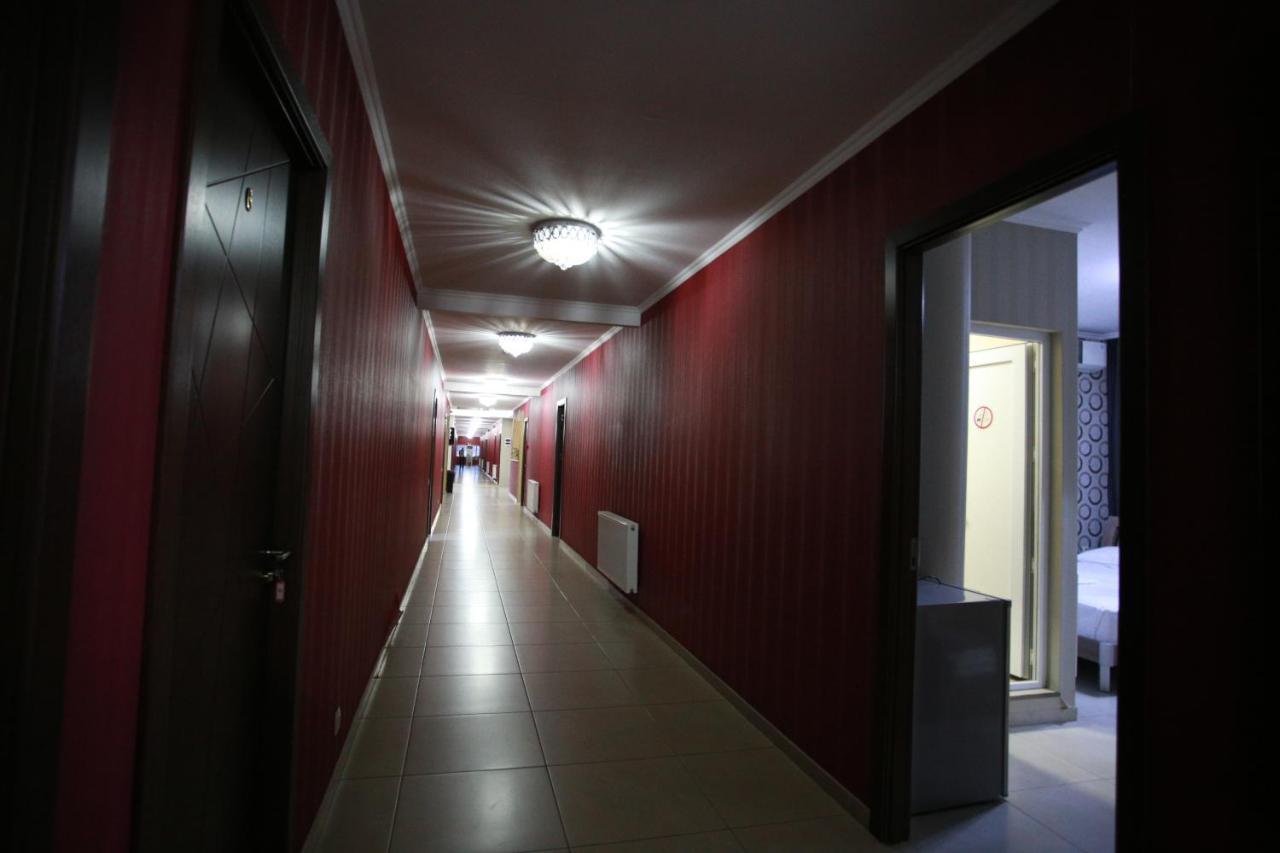 Hotel Okriba ティビリシ エクステリア 写真