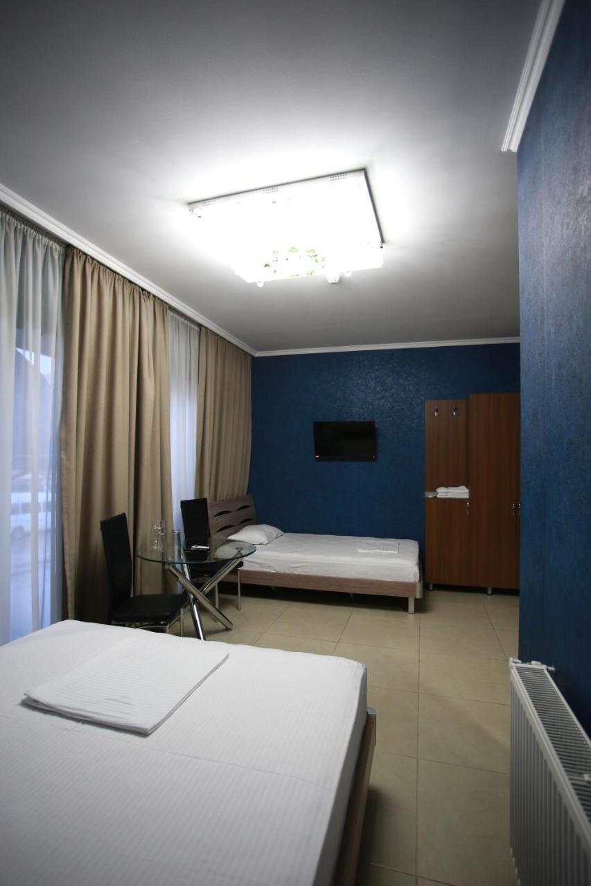 Hotel Okriba ティビリシ エクステリア 写真